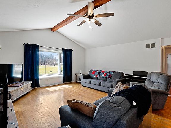 3rd image of 9893 Olcott Ave