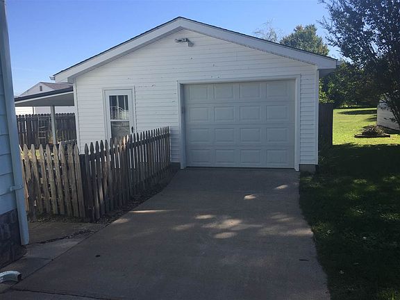2nd image of 407 Faye Anne St