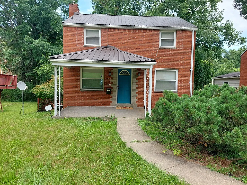229 Evaline St