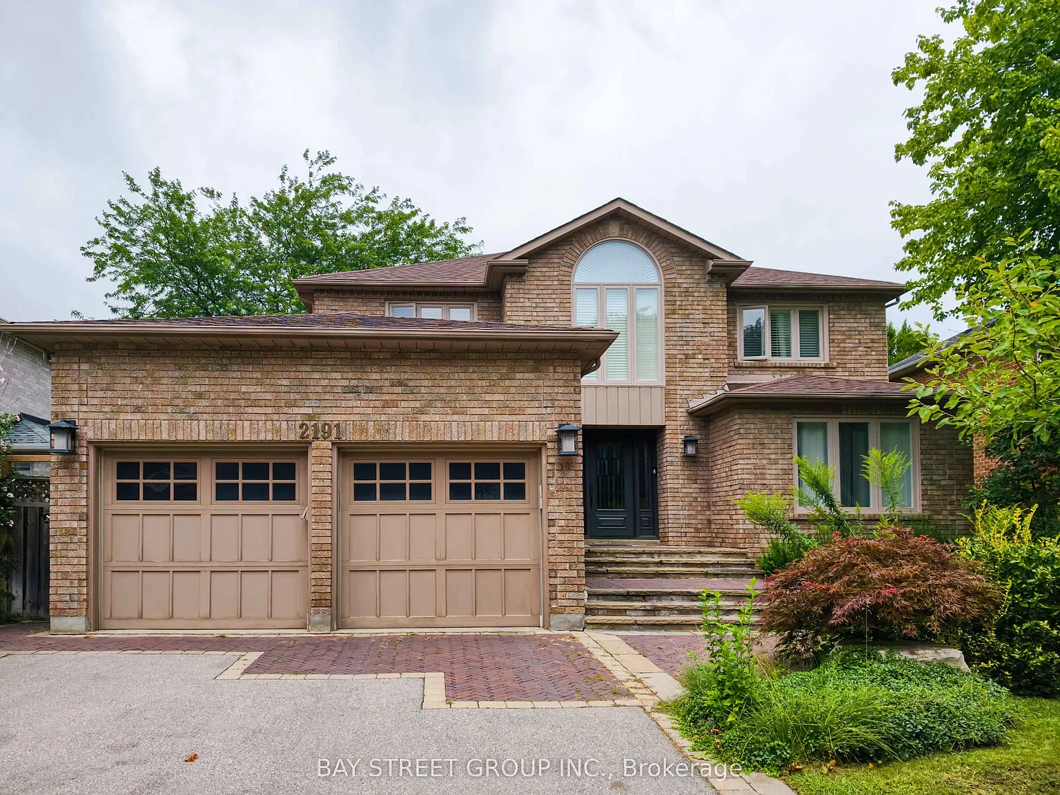 4 bed, $6,500 — Photo 2