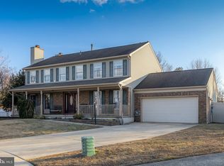 9 Bainbridge Ct, Sicklerville, NJ 08081