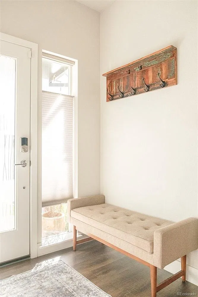 3 bed, 1600 sqft, $3,550 — Photo 3