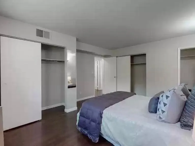 1160 S Foothill Dr #212 — Photo 12