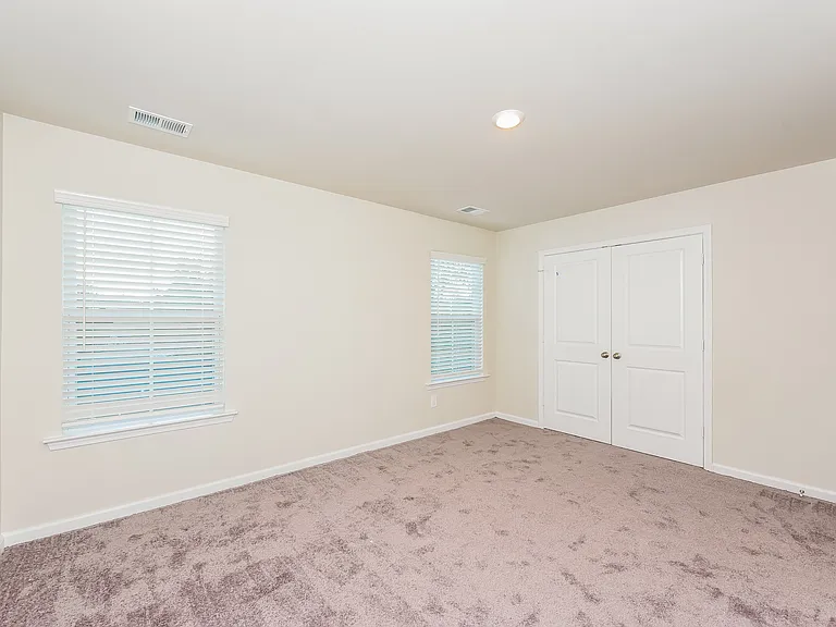 324 High Grove Way — Photo 10