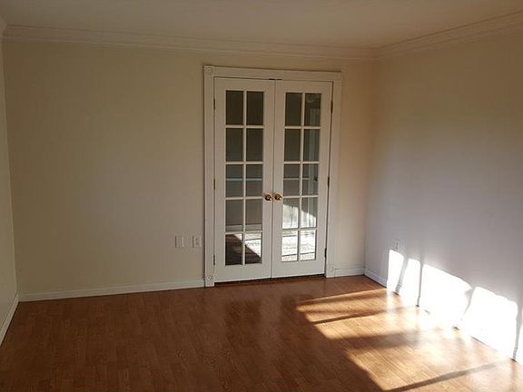 5th image of 3810 N Lake Shore Dr