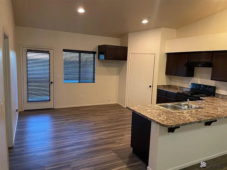 7377 E 39th Pl — Photo 6
