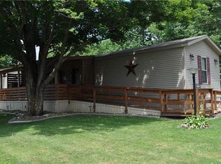 8194 Highline Blvd, Erie, PA 16509