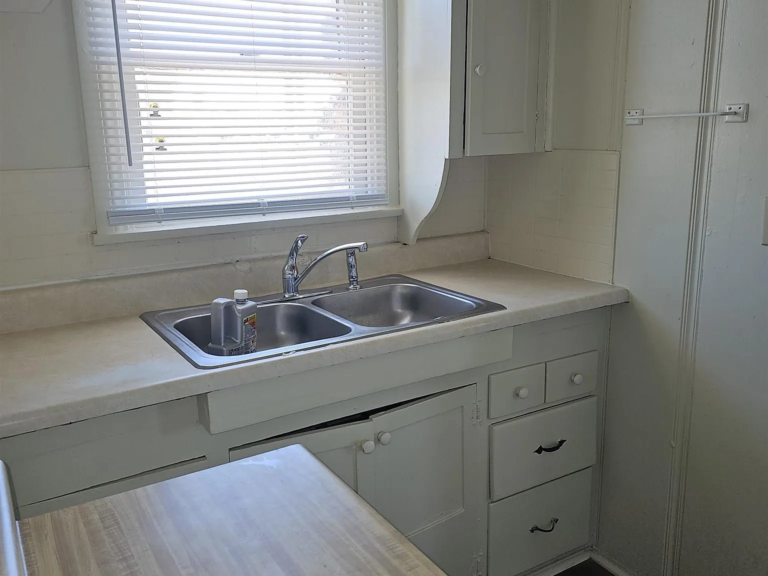 1 bed, 1.0 bath, 585 sqft, $800 — Photo 4