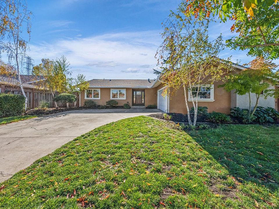 1st image of 1120 Rhinecastle Way