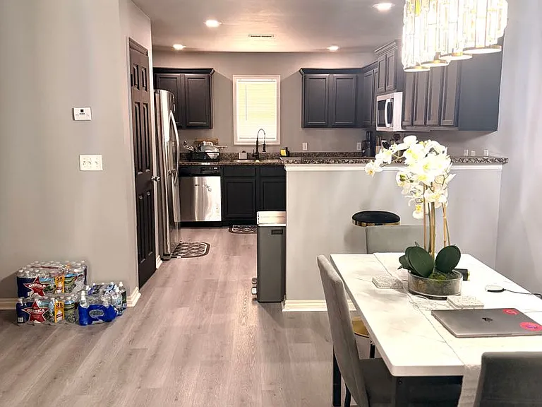 17 Fuller Cir — Photo 3