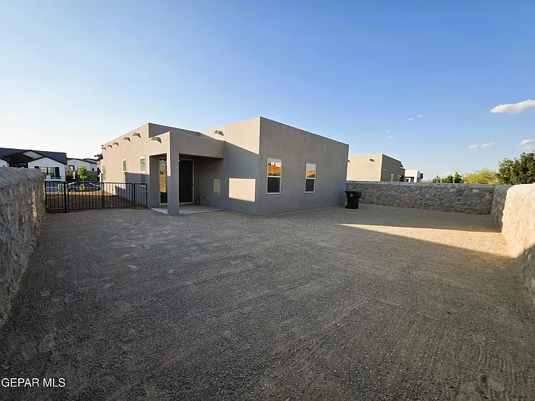 12936 Tatenhill Dr — Photo 13