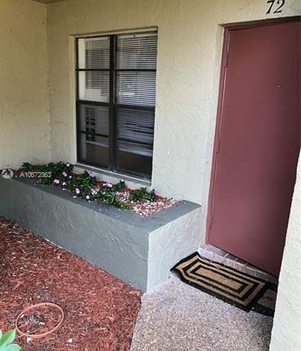 1st image of 2572 Coral Springs Dr #2572