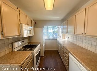 1731 Watson Way #B, Vista, CA 92083