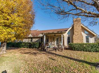 535 Meadow Lane Dr, Savannah, TN 38372