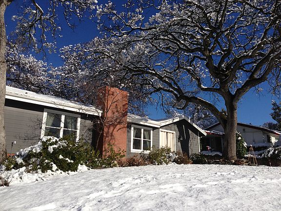 3rd image of 270 Summit Ave