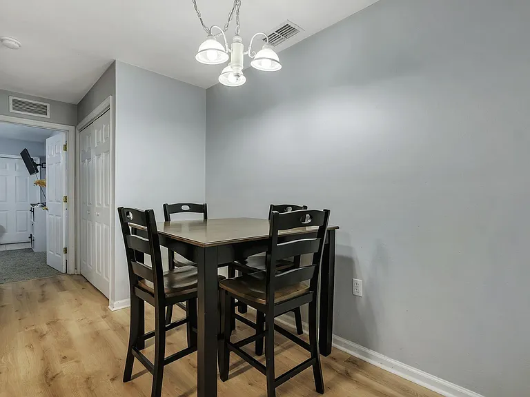 241 Dixie Dr #103 — Photo 9