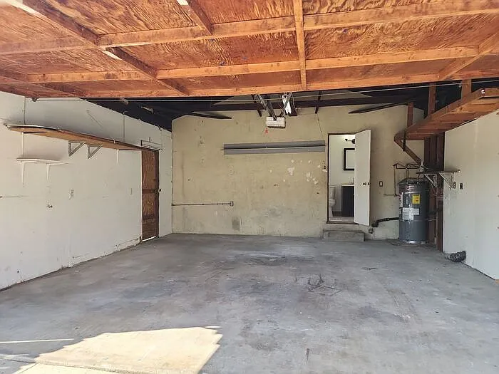 6737 Mohawk St — Photo 11