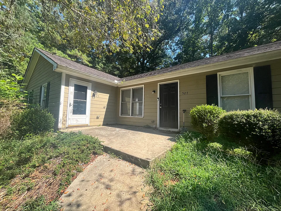 525 Rustwood Dr