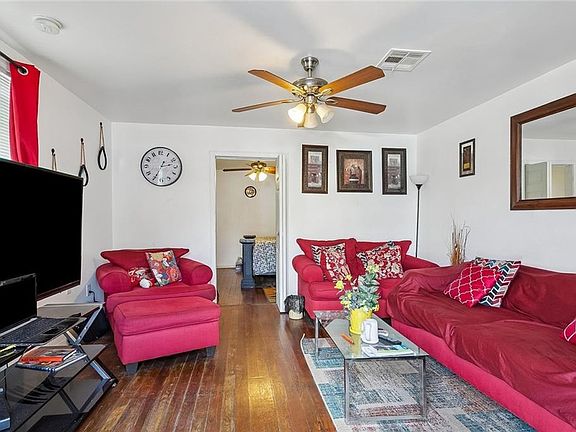 3rd image of 1720 Mandeville St