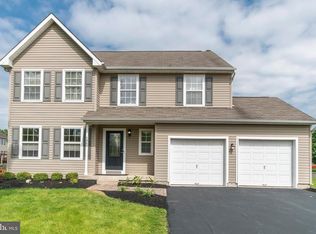 1460 Sunflower Ct, Quakertown, PA 18951