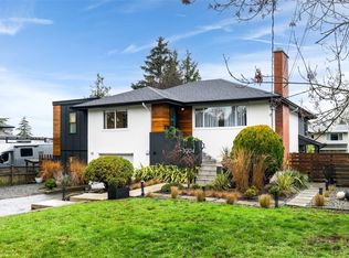 3204 Aldridge St, Saanich, BC V8P 4L6