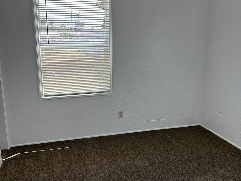 817 Delaware St — Photo 5