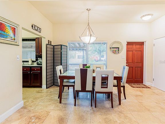 4th image of 1007 Dunraven Dr
