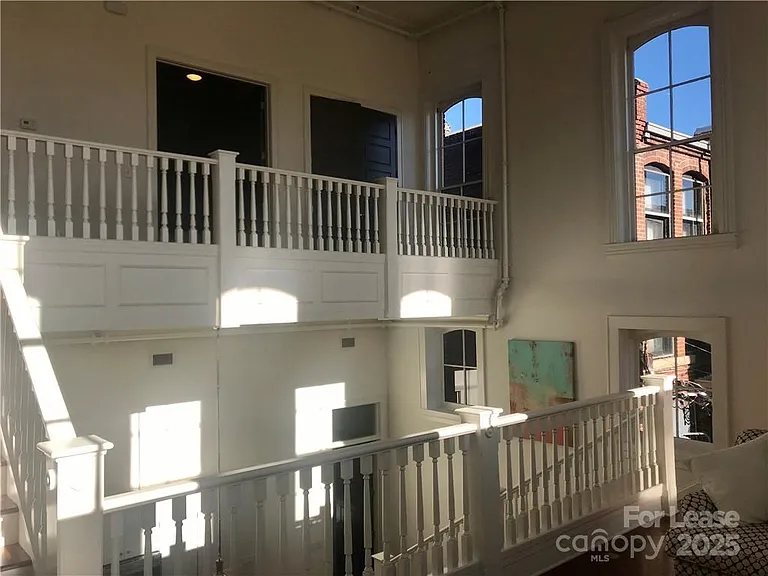 113 N Main St #F — Photo 8