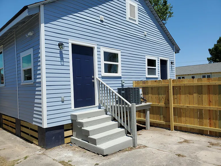 2726 Oreilly St — Photo 4