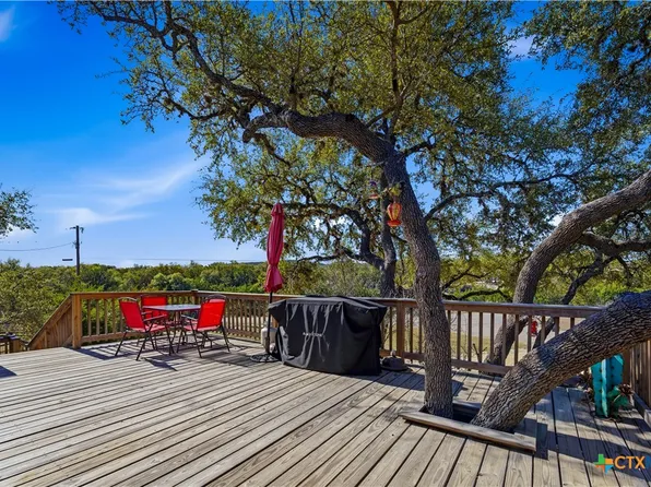 733 Private Road 1507, Bandera, TX 78003