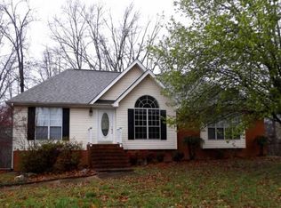 5908 White Tail Dr, Ooltewah, TN 37363