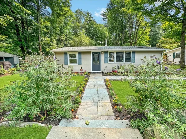 105 Meadow Court, Woodstock, NY 12498