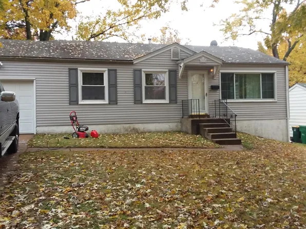 1212 Laire Dr, Saint Louis, MO 63137