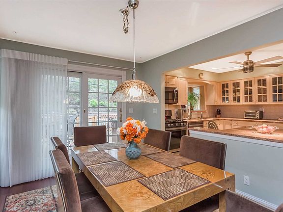 5th image of 48 Gristmill Ln