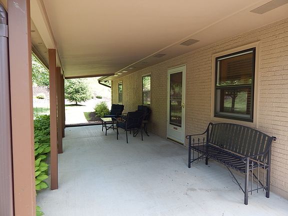 3rd image of 255 Melody Ln