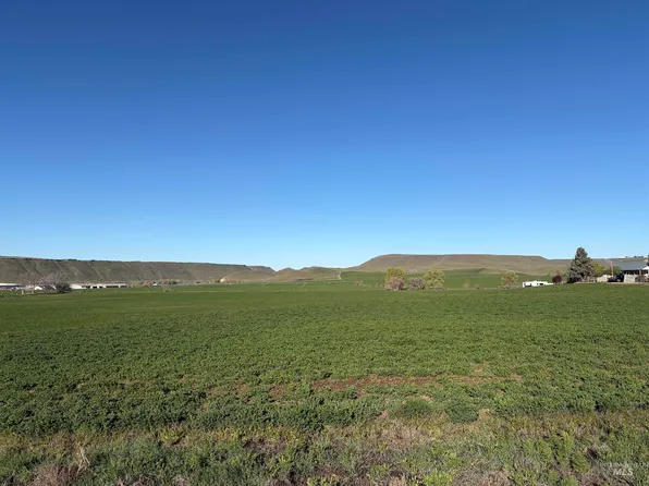 S Thacker Rd, Hammett, ID 83627
