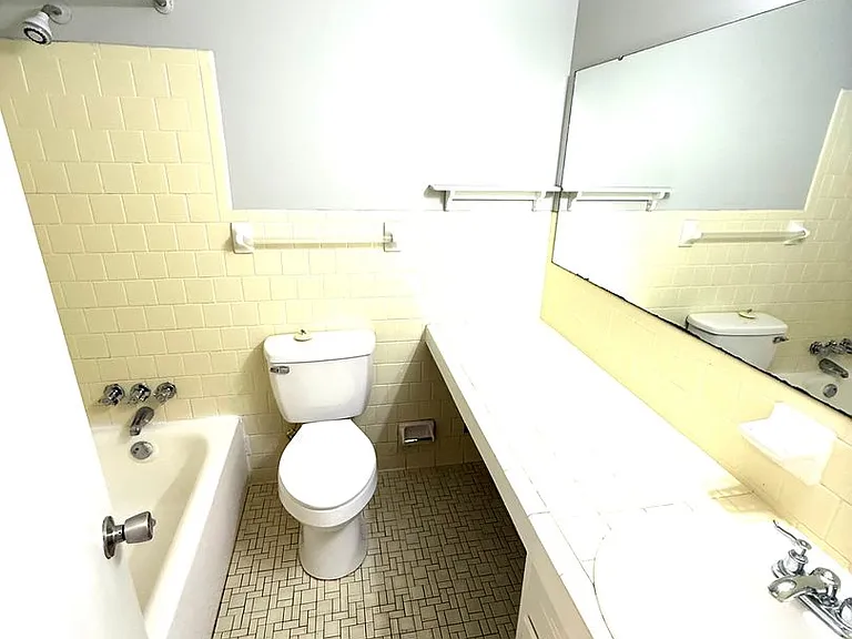 360 Oakwild Dr — Photo 8