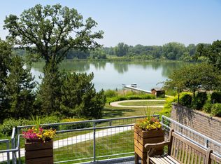 1900 Rush Lake Trl APT 112, New Brighton, MN 55112