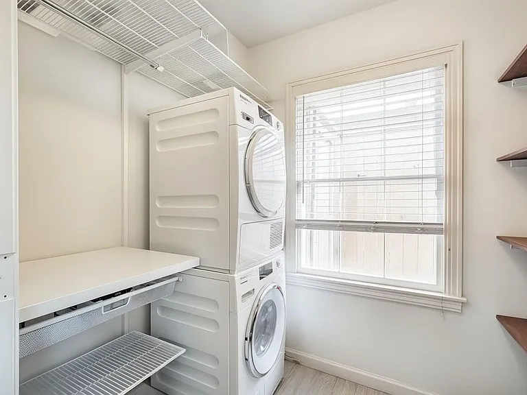 3439 Wentworth St #6 — Photo 8