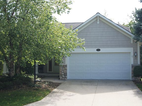 2nd image of 1241 Riverwalk Ct SE #124