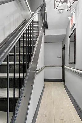 Rented by R New York | media 15