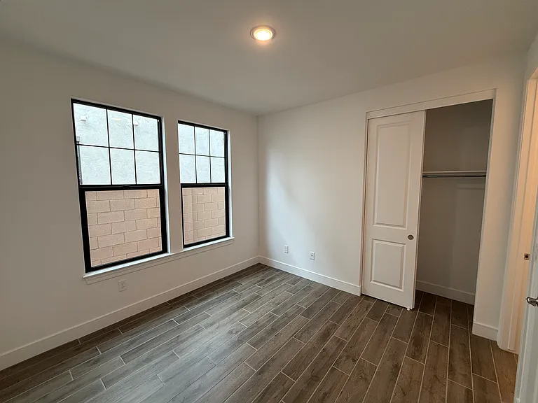 2390 W Los Arboles Pl — Photo 47