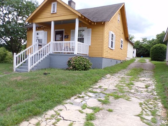 2nd image of 125 Hughes St