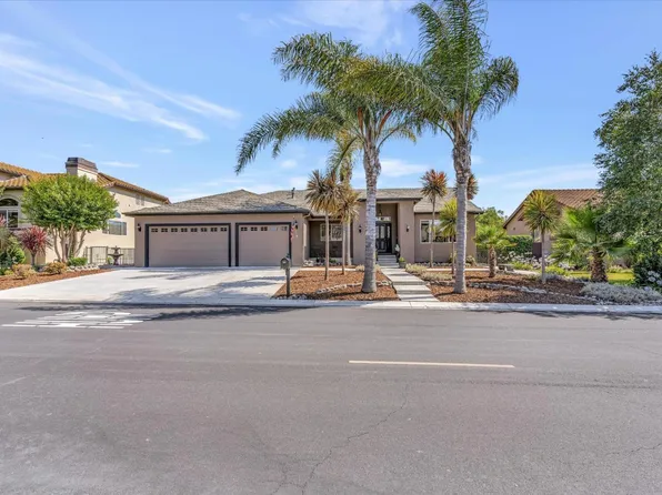 905 Paullus Dr, Hollister, CA 95023