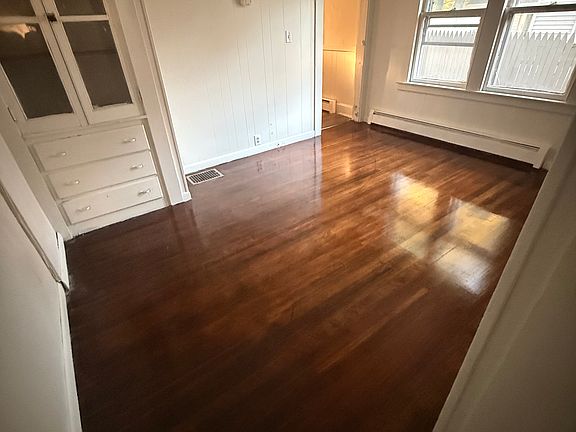 5th image of 72 Durant St #72