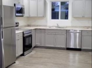 809 W 8th St #811, Warden, WA 98857