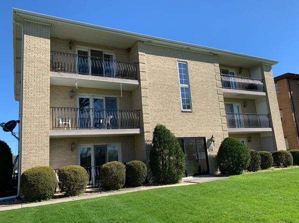7519 W 175th St #2W, Tinley Park, IL
