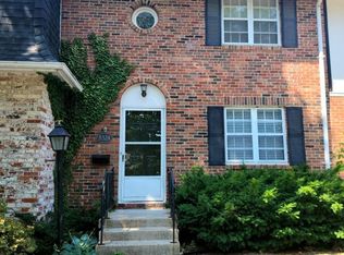 8324 Hadley St, Overland Park, KS 66212