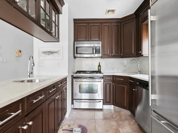 734 East 5th Street image 1 of 13