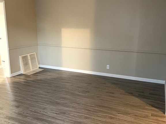 2nd image of 15722 Cornuta Ave